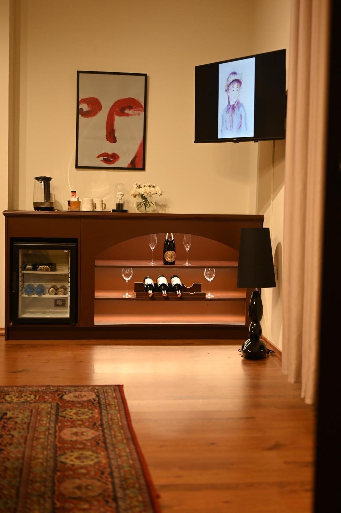 טיראנה Niche Boutique Hotel מראה חיצוני תמונה