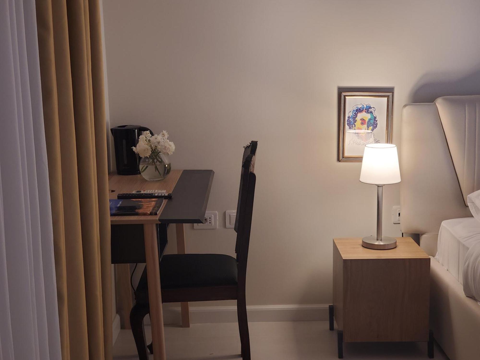 טיראנה Niche Boutique Hotel מראה חיצוני תמונה