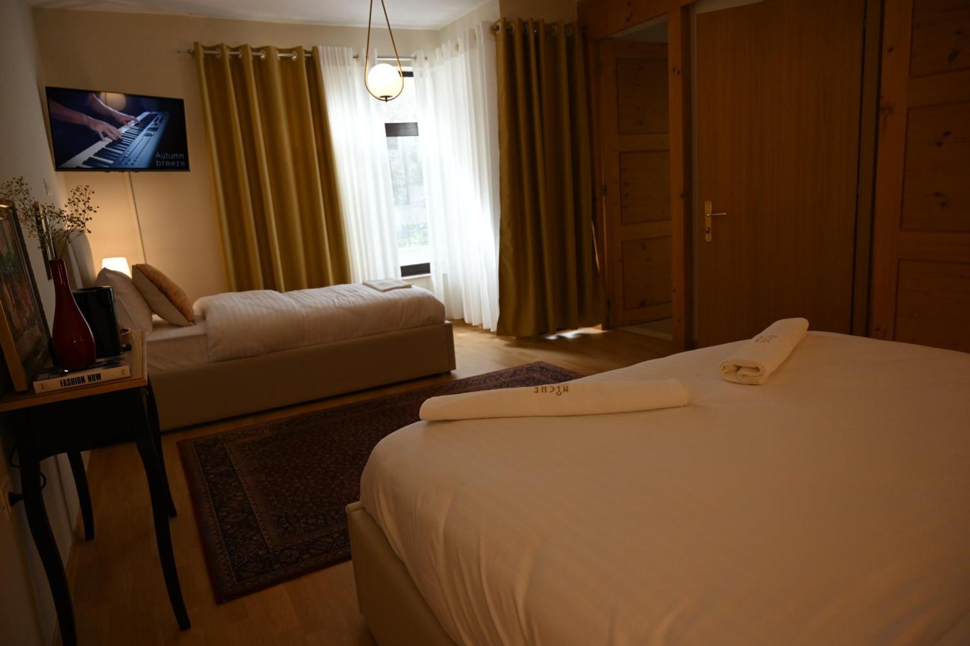 טיראנה Niche Boutique Hotel מראה חיצוני תמונה
